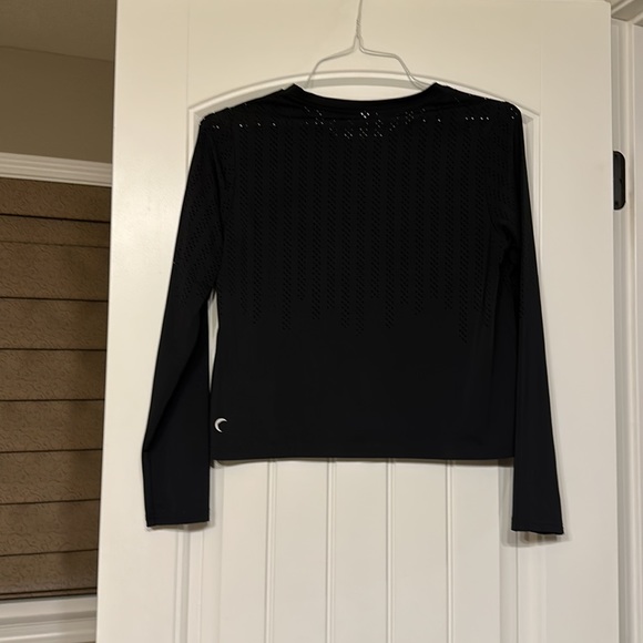 ZYIA chillcicle crop top - Picture 7 of 7